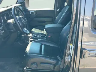 Jeep Wrangler Unlimited 2019 4x4 Sahara 4dr SUV