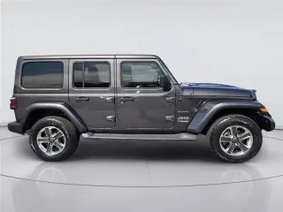 Jeep Wrangler Unlimited 2019 4x4 Sahara 4dr SUV