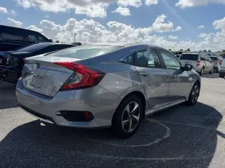 Honda Civic 2020 LX 4dr Sedán CVT