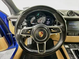 Porsche Macan 2017 AWD 4dr SUV