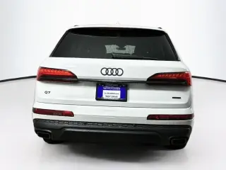Audi Q7 2025 AWD quattro Premium 45 TFSI 4dr SUV