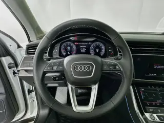 Audi Q7 2025 AWD quattro Premium 45 TFSI 4dr SUV