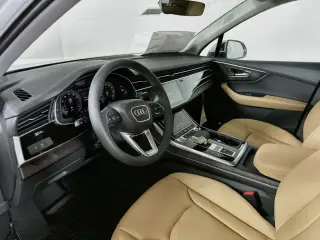 Audi Q7 2025 AWD quattro Premium 45 TFSI 4dr SUV