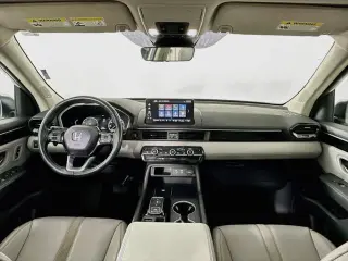 Honda Pilot 2025 Touring 4dr SUV