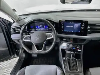 Volkswagen Jetta 2025 SE 4dr Sedán