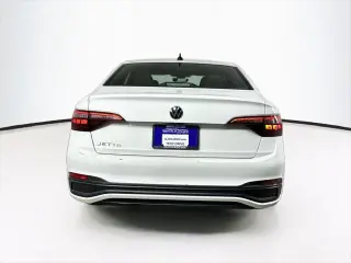 Volkswagen Jetta 2023 Sport 4dr Sedán 8A