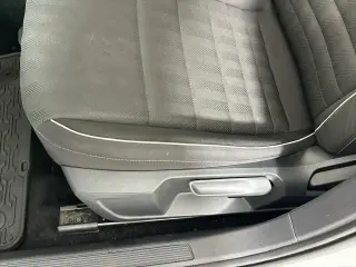 Volkswagen Jetta 2023 Sport 4dr Sedán 8A