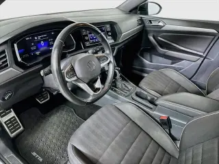 Volkswagen Jetta 2023 Sport 4dr Sedán 8A