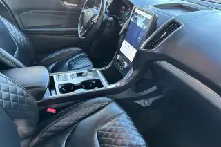 Ford Edge 2023 tracción en las cuatro ruedas Titanium 4dr Crossover