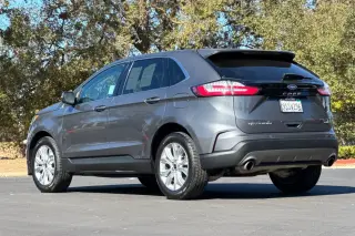 Ford Edge 2023 tracción en las cuatro ruedas Titanium 4dr Crossover