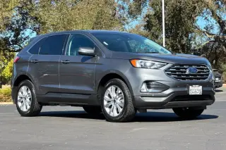 Ford Edge 2023 tracción en las cuatro ruedas Titanium 4dr Crossover