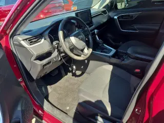 Toyota RAV4 2021 LE SUV de 4 puertas