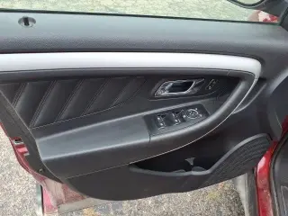 Ford Taurus 2016 SEL 4dr Sedán