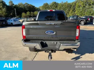 Ford F-250 Super Duty 2019 4x4 Lariat 4dr Crew Cab 6.8 ft. SB Pickup