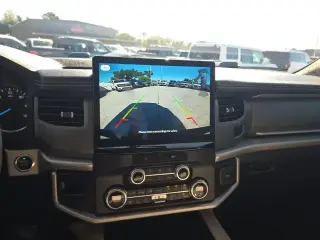 Ford Expedition 2023 4x2 XLT 4dr SUV
