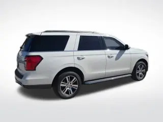 Ford Expedition 2023 4x2 XLT 4dr SUV