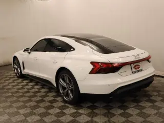 Audi e-tron GT 2022 AWD quattro Premium Plus 4dr Sedán