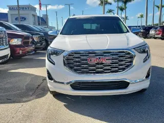 GMC Terrain 2020 Denali SUV 4 puertas
