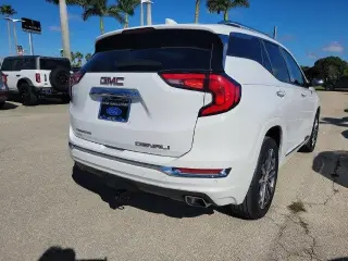 GMC Terrain 2020 Denali SUV 4 puertas