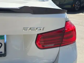 Sedán BMW Serie 3 2016 320i 4 puertas