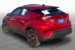 Toyota C-HR 2022 XLE 4dr Crossover