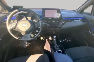 Toyota C-HR 2022 XLE 4dr Crossover