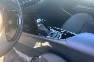 Toyota C-HR 2022 XLE 4dr Crossover