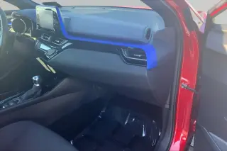 Toyota C-HR 2022 XLE 4dr Crossover