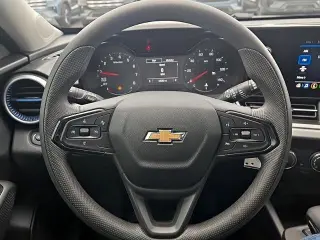 Chevrolet Trax 2024 LS crossover de 4 puertas