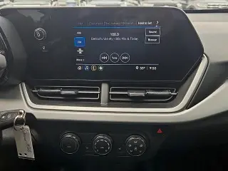Chevrolet Trax 2024 LS crossover de 4 puertas