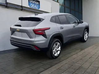 Chevrolet Trax 2024 LS crossover de 4 puertas