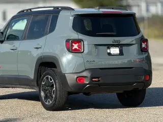 Jeep Renegade 2016 4x4 Trailhawk 4dr SUV