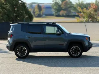 Jeep Renegade 2016 4x4 Trailhawk 4dr SUV