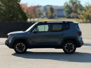 Jeep Renegade 2016 4x4 Trailhawk 4dr SUV