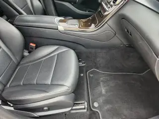 Mercedes-Benz GLC 2022 GLC 300 4dr SUV