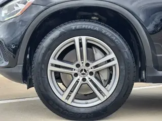 Mercedes-Benz GLC 2022 GLC 300 4dr SUV