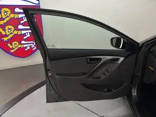 Hyundai ELANTRA 2013 Limited 4dr Sedán