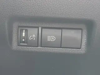 Toyota RAV4 Hybrid 2025 AWD LE SUV 4 puertas