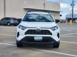 Toyota RAV4 Hybrid 2025 AWD LE SUV 4 puertas