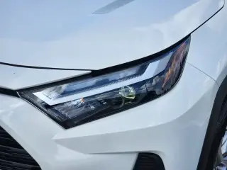 Toyota RAV4 Hybrid 2025 AWD LE SUV 4 puertas