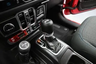 Jeep Wrangler 2025 4x4 Rubicon 4xe 4dr SUV