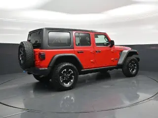Jeep Wrangler 2025 4x4 Rubicon 4xe 4dr SUV