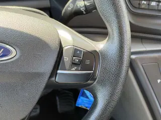 Ford Transit 2022 350 XL 3puertas LWB techo medio furgón de pasajeros