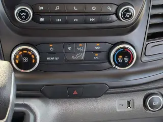 Ford Transit 2022 350 XL 3puertas LWB techo medio furgón de pasajeros