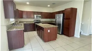 Propiedad de alquiler con 4 dormitorios y 3 baños en Miami