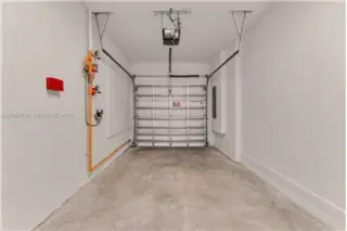 Propiedad de alquiler con 3 dormitorios y 2.5 baños en Pembroke Pines