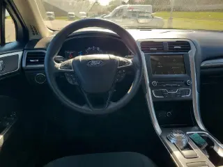 Ford Fusion 2018 SE 4dr Sedán