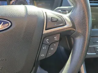 Ford Fusion 2018 SE 4dr Sedán