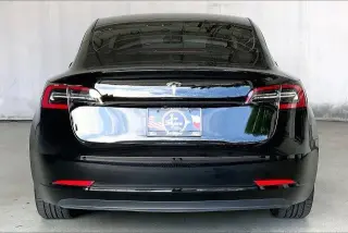 Tesla Model 3 2023 4dr Sedán