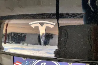 Tesla Model 3 2023 4dr Sedán